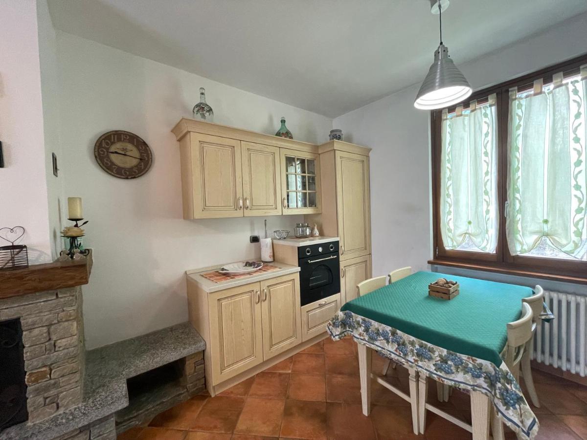 Terraced House With Garden In Dongo - Larihome A13 Luaran gambar